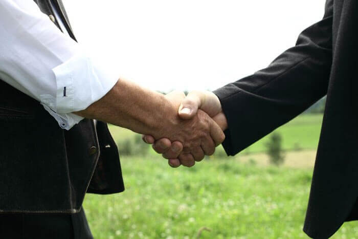 Die Familie Woerle und ihr Handschlag