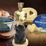 Woerle Frischkäse aus Bio-Heumilch Woerle Heumondkas aus Heumilch Auszeichnung AMA Käsekaiser - Käserei Woerle